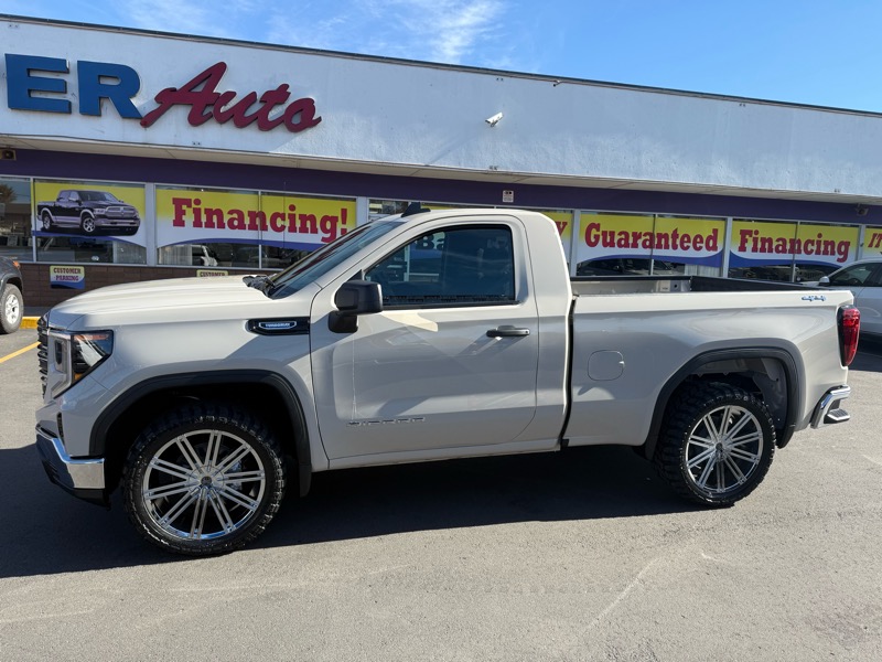 GMC Sierra 1500 4WD Reg Cab 126" Pro 2026