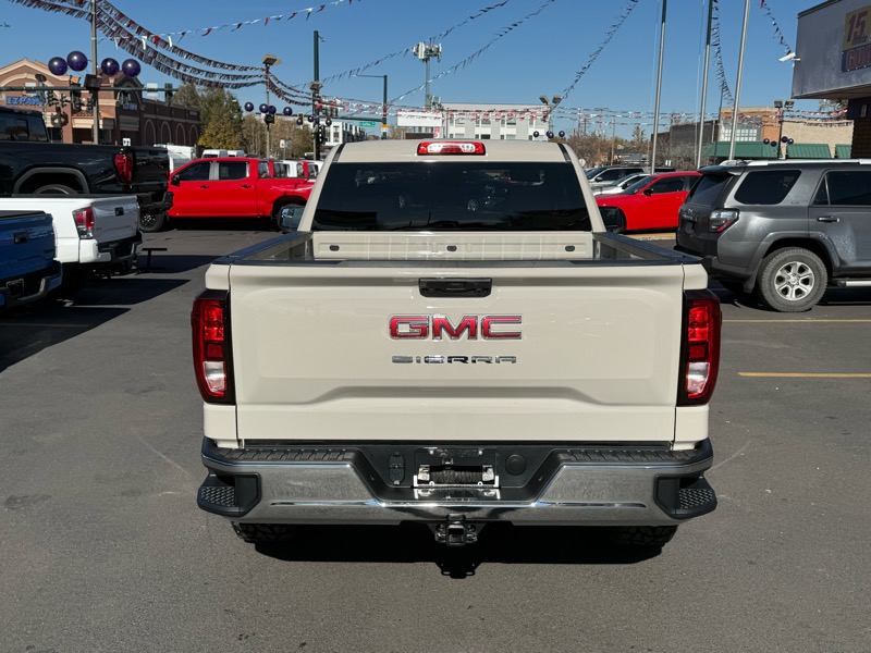 GMC Sierra 1500 4WD Reg Cab 126" Pro 2026