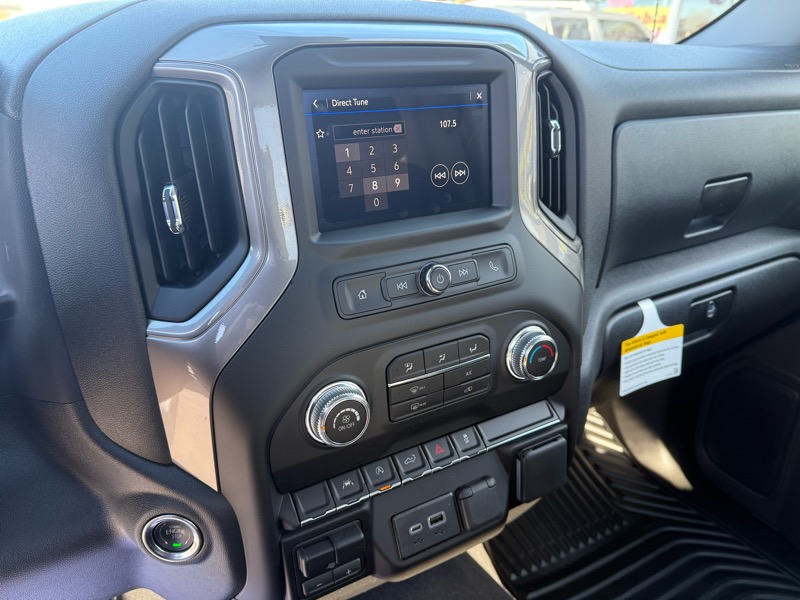 GMC Sierra 1500 4WD Reg Cab 126" Pro 2026