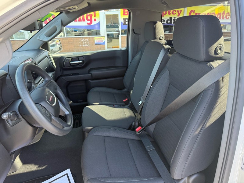 GMC Sierra 1500 4WD Reg Cab 126" Pro 2026