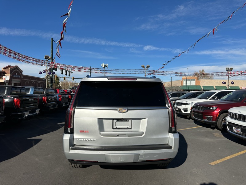 Cadillac Escalade 4WD 4dr Luxury 2015