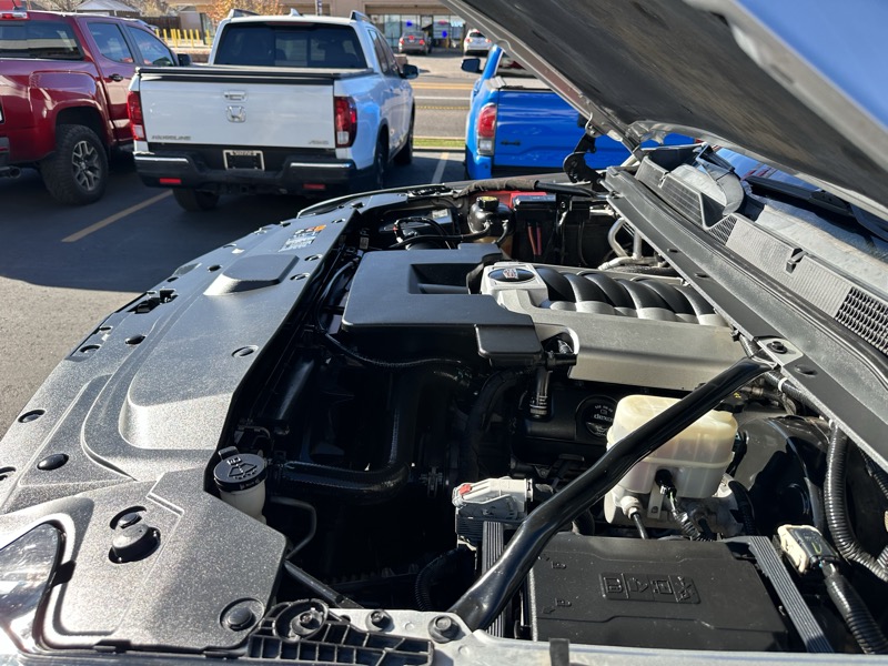 Cadillac Escalade 4WD 4dr Luxury 2015