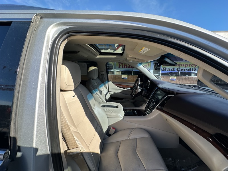 Cadillac Escalade 4WD 4dr Luxury 2015