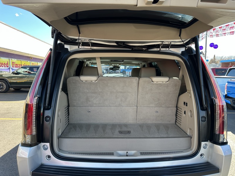 Cadillac Escalade 4WD 4dr Luxury 2015