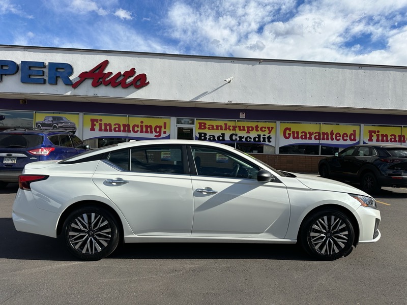 Nissan Altima 2.5 SV Sedan 2024