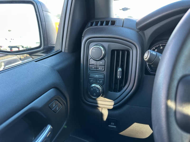 GMC Sierra 1500 4WD Reg Cab 126" Pro 2024