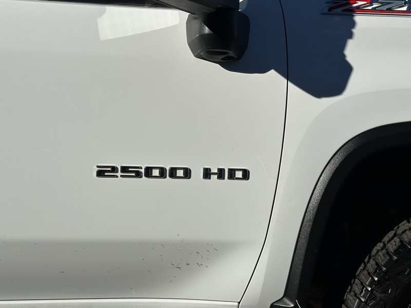 Chevrolet Silverado 2500HD 4WD Crew Cab 159" LT 2022