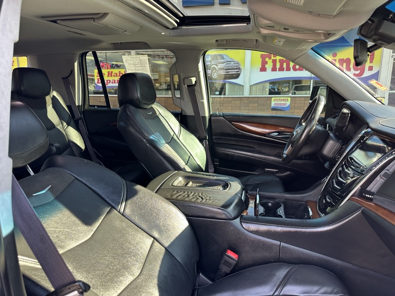 Cadillac Escalade 4WD 4dr Luxury Collection 2016