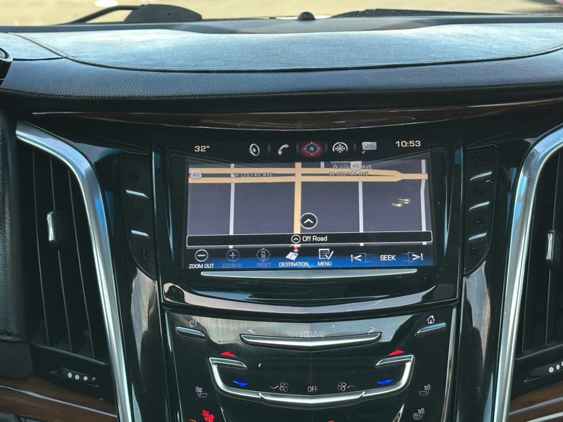 Cadillac Escalade 4WD 4dr Luxury Collection 2016