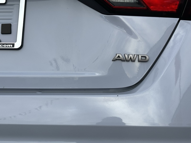 Nissan Altima SR AWD 2025