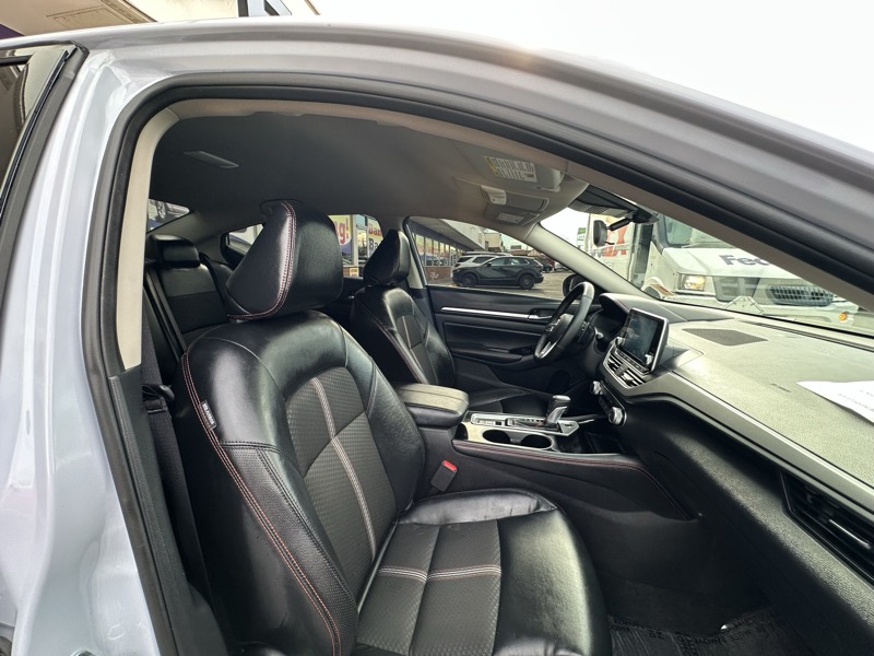 Nissan Altima SR AWD 2025