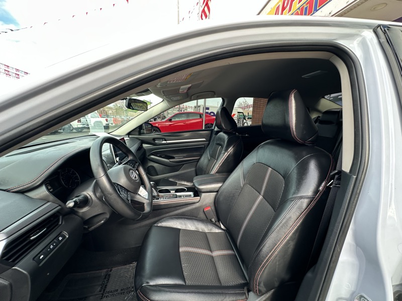 Nissan Altima SR AWD 2025