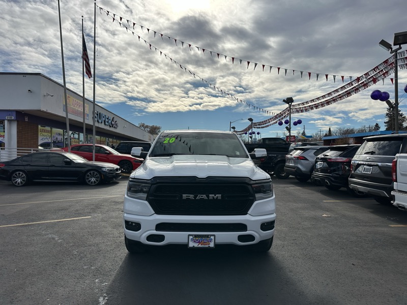 RAM 1500 Big Horn 4x4 Crew Cab 5'7" Box 2020