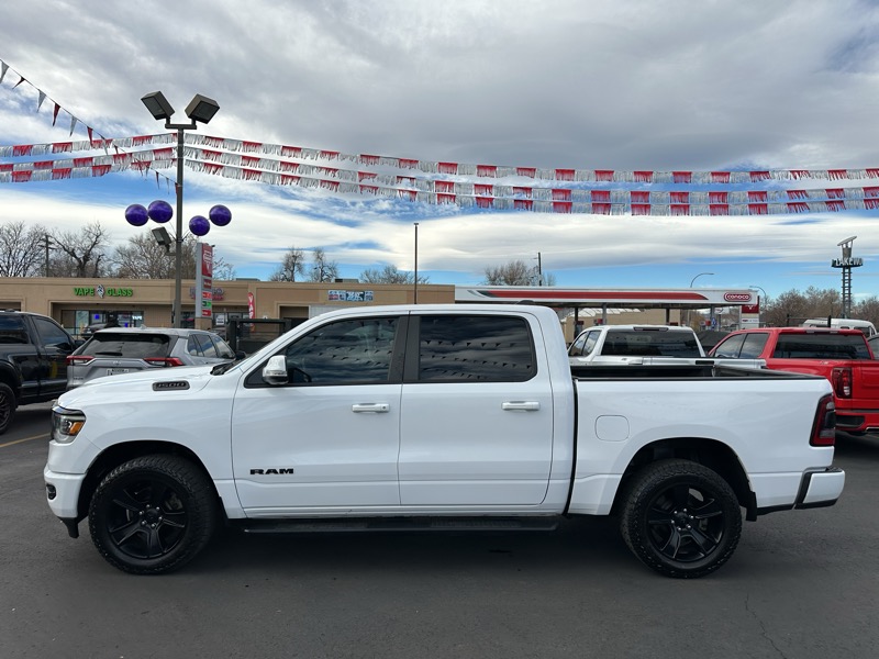 RAM 1500 Big Horn 4x4 Crew Cab 5'7" Box 2020