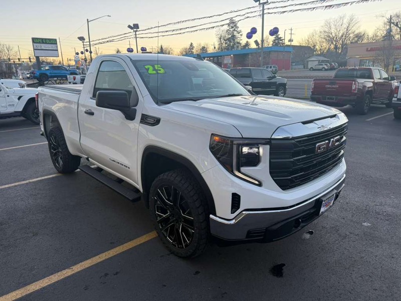GMC Sierra 1500 4WD Reg Cab 126" Pro 2025
