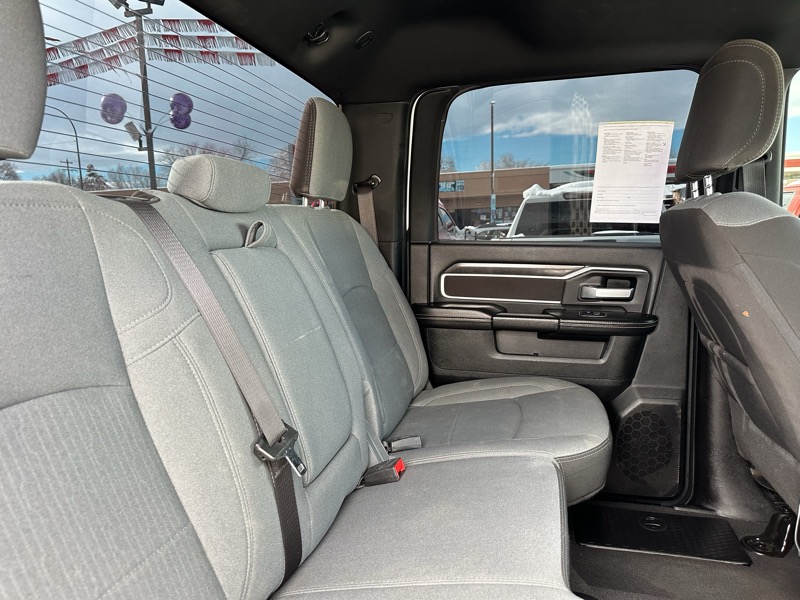 RAM 2500 Big Horn 4x4 Crew Cab 6'4" Box 2024