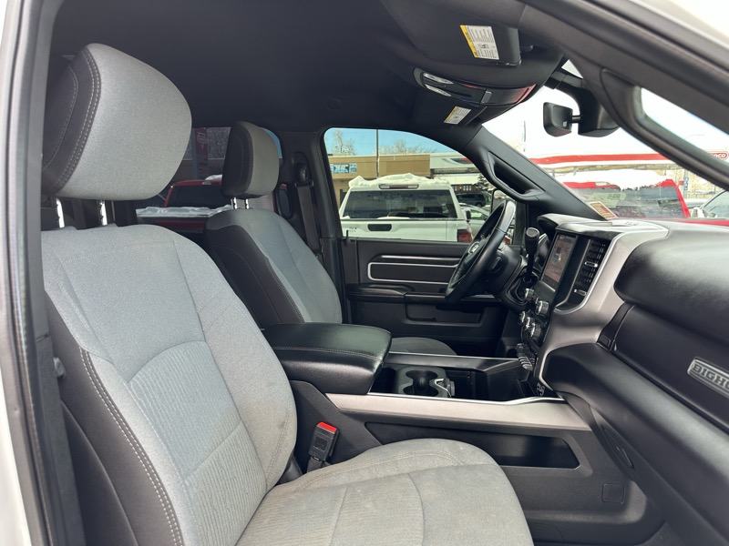 RAM 2500 Big Horn 4x4 Crew Cab 6'4" Box 2024