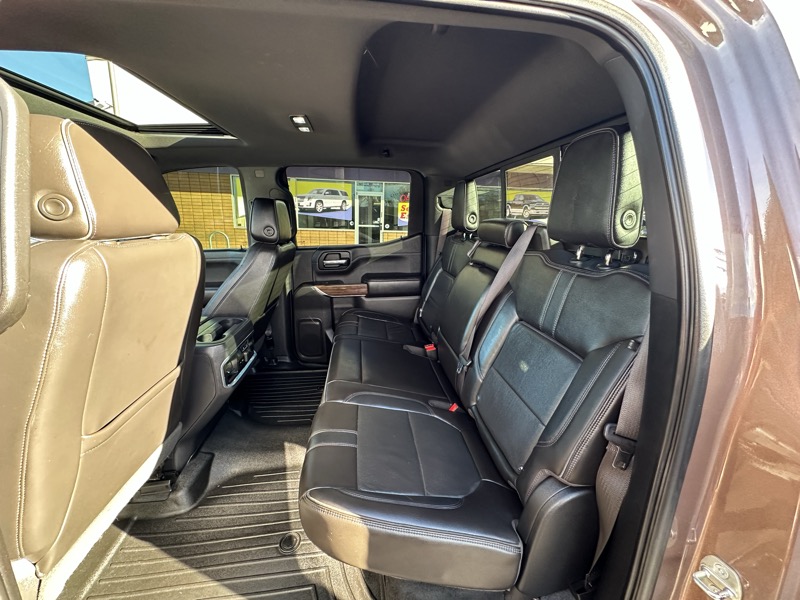 Chevrolet Silverado 1500 4WD Crew Cab 147" High Country 2019