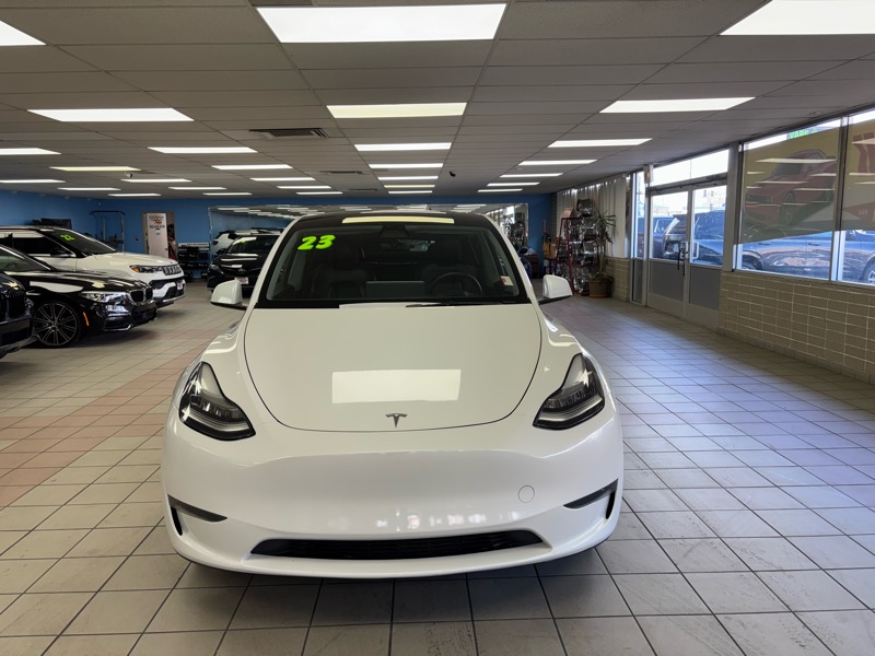 Tesla Model Y Long Range AWD 2023