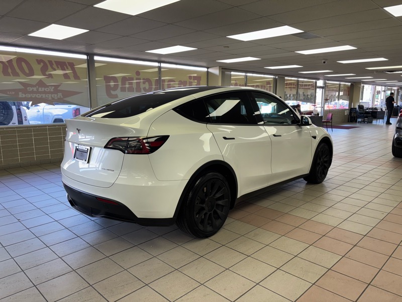 Tesla Model Y Long Range AWD 2023