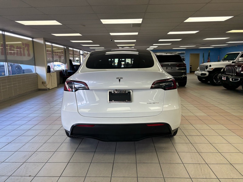 Tesla Model Y Long Range AWD 2023