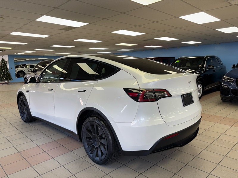 Tesla Model Y Long Range AWD 2023