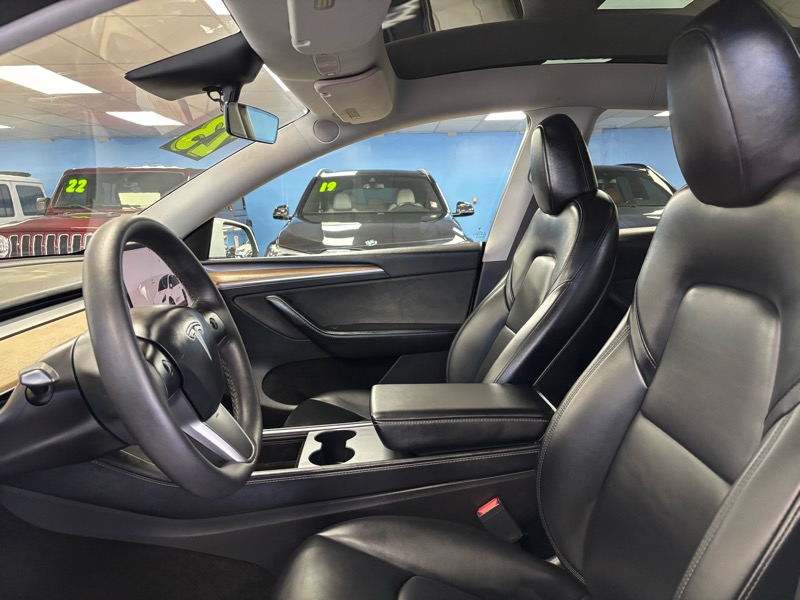 Tesla Model Y Long Range AWD 2023