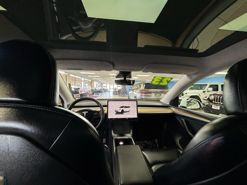 Tesla Model Y Long Range AWD 2023