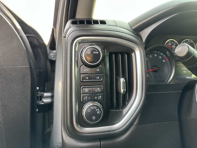 Chevrolet Silverado 1500 4WD Crew Cab 147" LT Trail Boss 2020