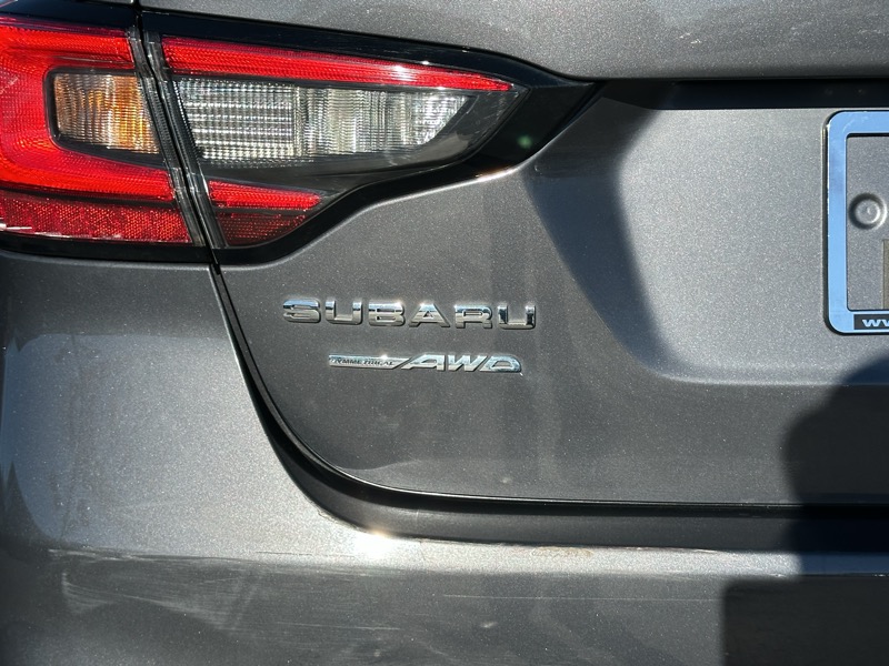 Subaru Legacy Premium AWD 2024