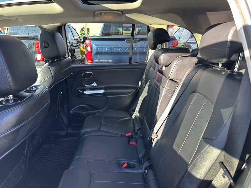 Mercedes-Benz GLB GLB 250 4MATIC SUV 2021