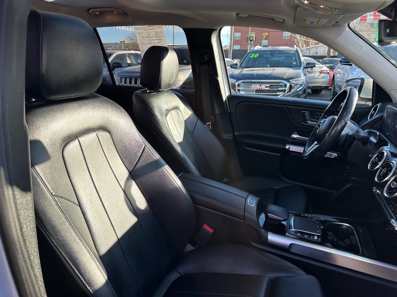 Mercedes-Benz GLB GLB 250 4MATIC SUV 2021