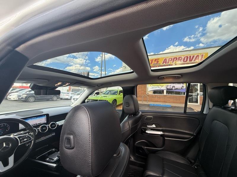 Mercedes-Benz GLB GLB 250 4MATIC SUV 2021