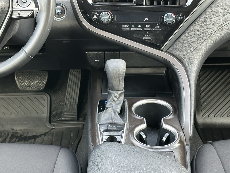 Toyota Camry LE Auto AWD (Natl) 2023