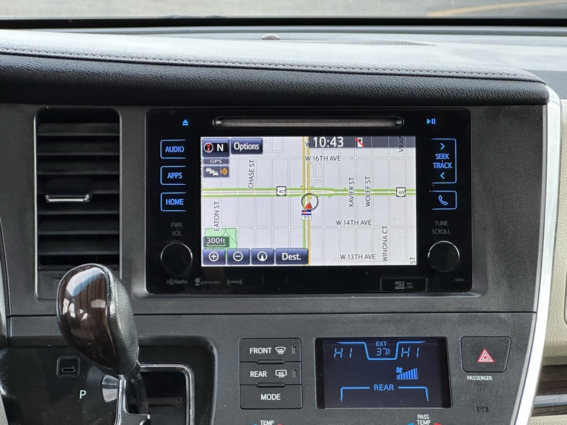 Toyota Sienna XLE Auto Access Seat FWD 7-Passenger (Natl) 2017