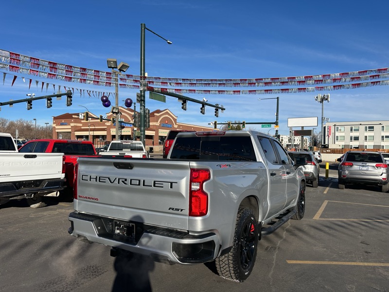 Chevrolet Silverado 1500 4WD Crew Cab 147" RST 2021