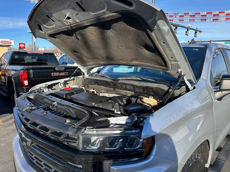 Chevrolet Silverado 1500 4WD Crew Cab 147" RST 2021