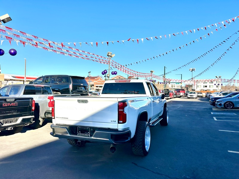 Chevrolet Silverado 2500HD 4WD Crew Cab 159" LTZ 2024