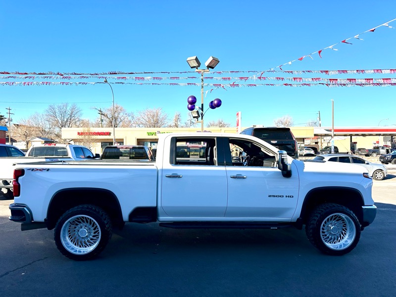 Chevrolet Silverado 2500HD 4WD Crew Cab 159" LTZ 2024