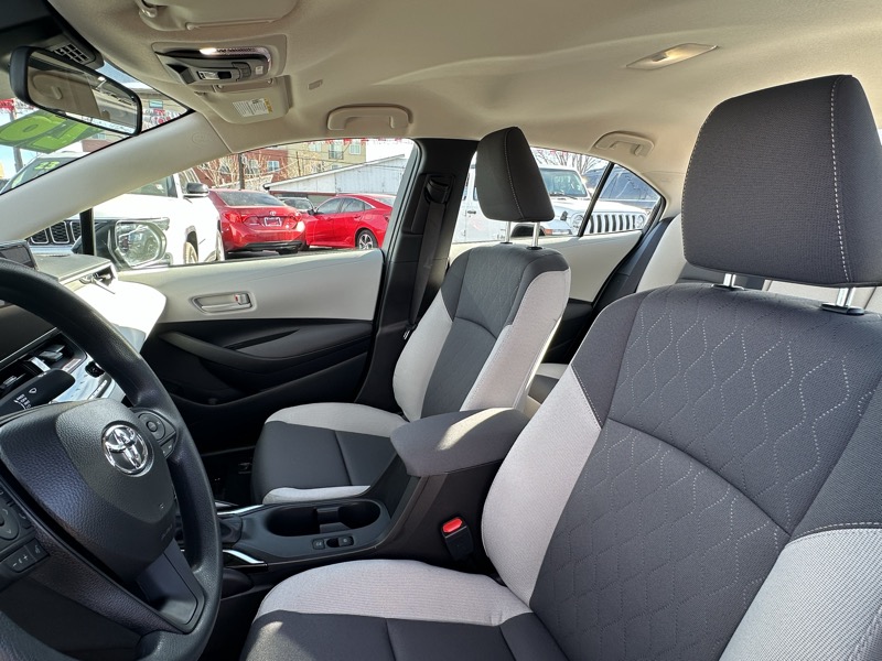 Toyota Corolla LE CVT (Natl) 2026