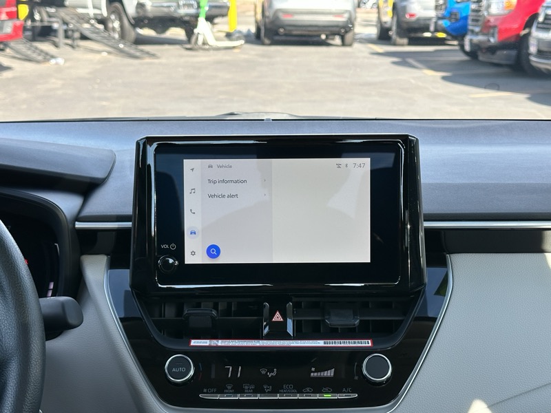 Toyota Corolla LE CVT (Natl) 2026