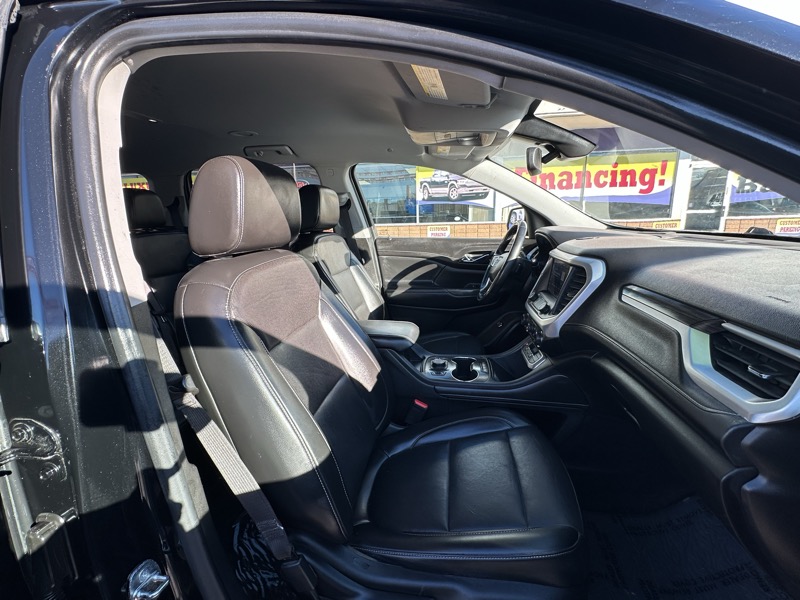 GMC Acadia AWD 4dr SLT 2021