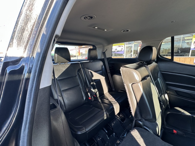 GMC Acadia AWD 4dr SLT 2021