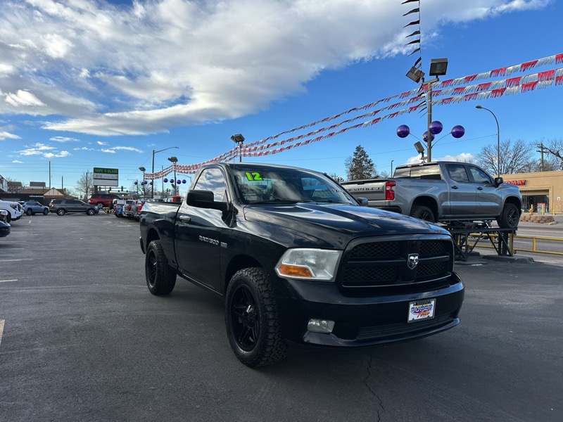 Dodge 1500 2WD Reg Cab 120.5" Express 2012