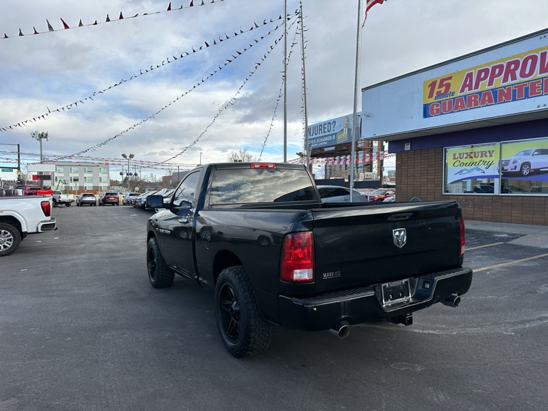 Dodge 1500 2WD Reg Cab 120.5" Express 2012