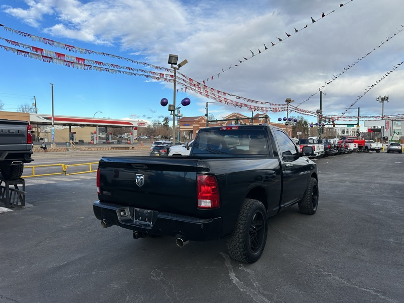 Dodge 1500 2WD Reg Cab 120.5" Express 2012