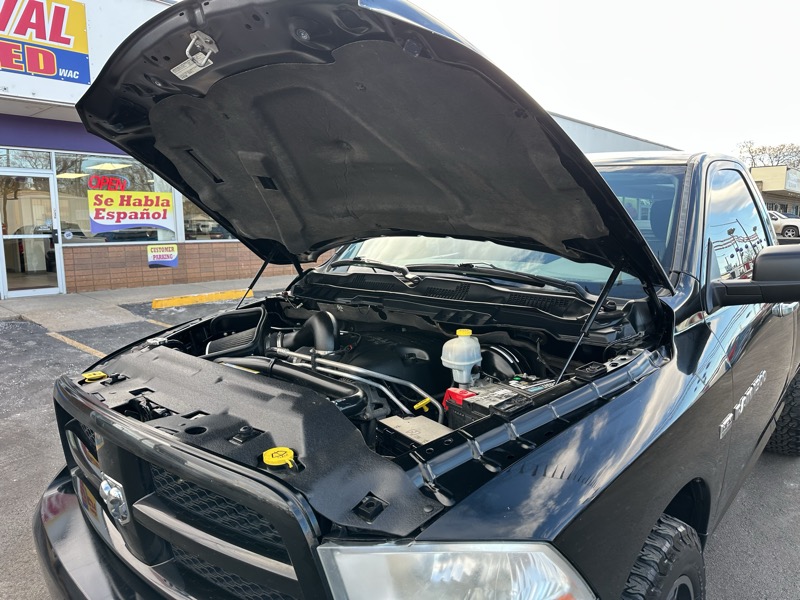 Dodge 1500 2WD Reg Cab 120.5" Express 2012