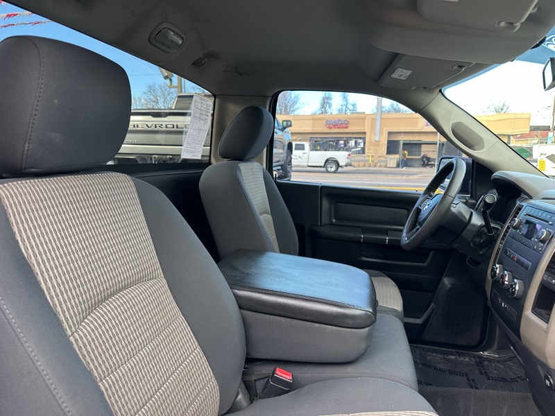 Dodge 1500 2WD Reg Cab 120.5" Express 2012