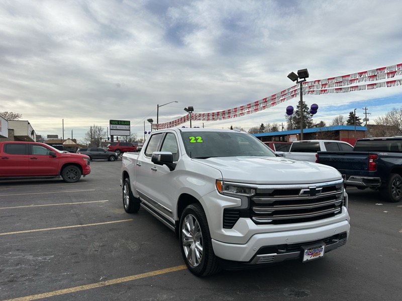 Chevrolet Silverado 1500 4WD Crew Cab 147" High Country 2022