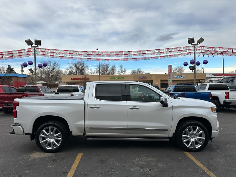 Chevrolet Silverado 1500 4WD Crew Cab 147" High Country 2022